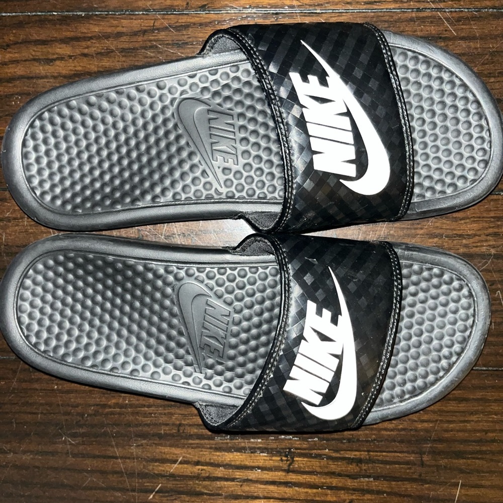 Nike Black Slides